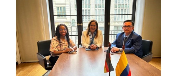 Llega multiplicadora de Colombia Nos Une al Consulado en Berlín, Alemania