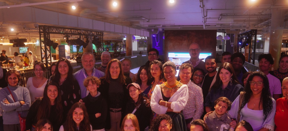 Casas Colombia Berlín 2025 cerró su programación con TORRENTE -Territorio Gozoso de la diáspora, una feria de emprendimientos y festival de arte y cultura